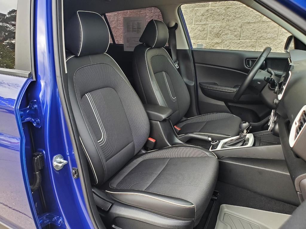 used 2023 Hyundai Venue car, priced at $19,995