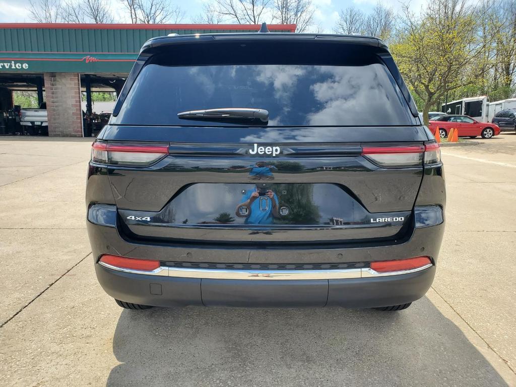 used 2025 Jeep Grand Cherokee car, priced at $29,995