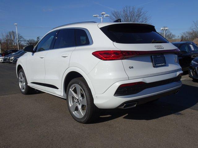 new 2025 Audi Q5 car, priced at $60,945