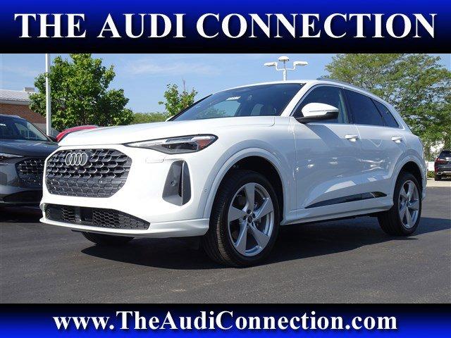 new 2025 Audi Q5 car, priced at $61,390