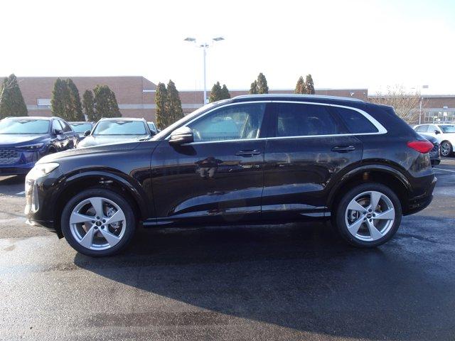 new 2025 Audi Q5 car, priced at $59,625