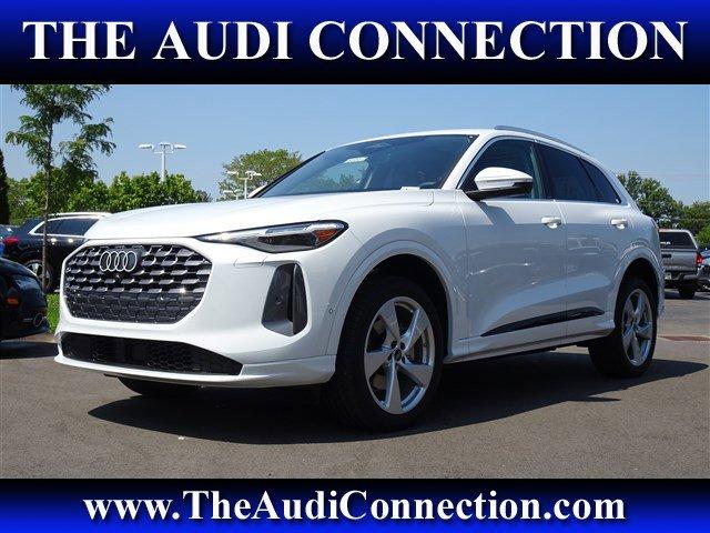 new 2025 Audi Q5 car, priced at $60,960