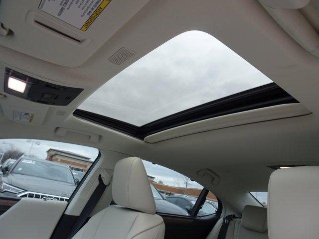 used 2024 Lexus ES 300h car, priced at $46,995