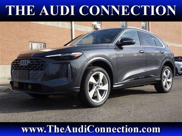 new 2025 Audi Q5 car, priced at $61,390