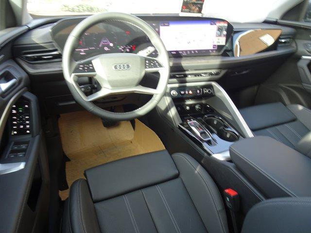 new 2025 Audi Q5 car, priced at $61,390