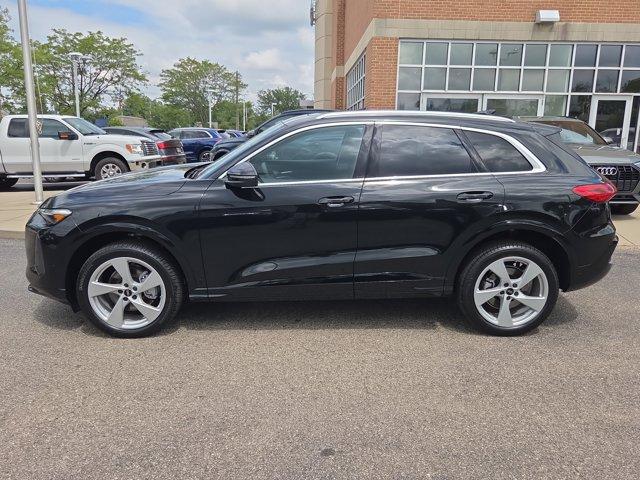 new 2025 Audi Q5 car, priced at $60,440