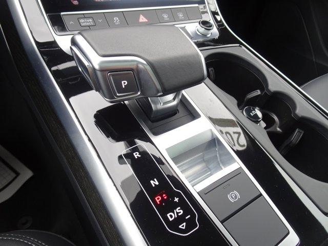 used 2025 Audi Q7 car, priced at $52,900