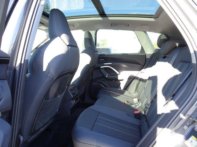 new 2025 Audi Q5 car, priced at $61,390