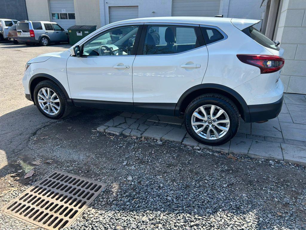used 2021 Nissan Rogue Sport car, priced at $7,995