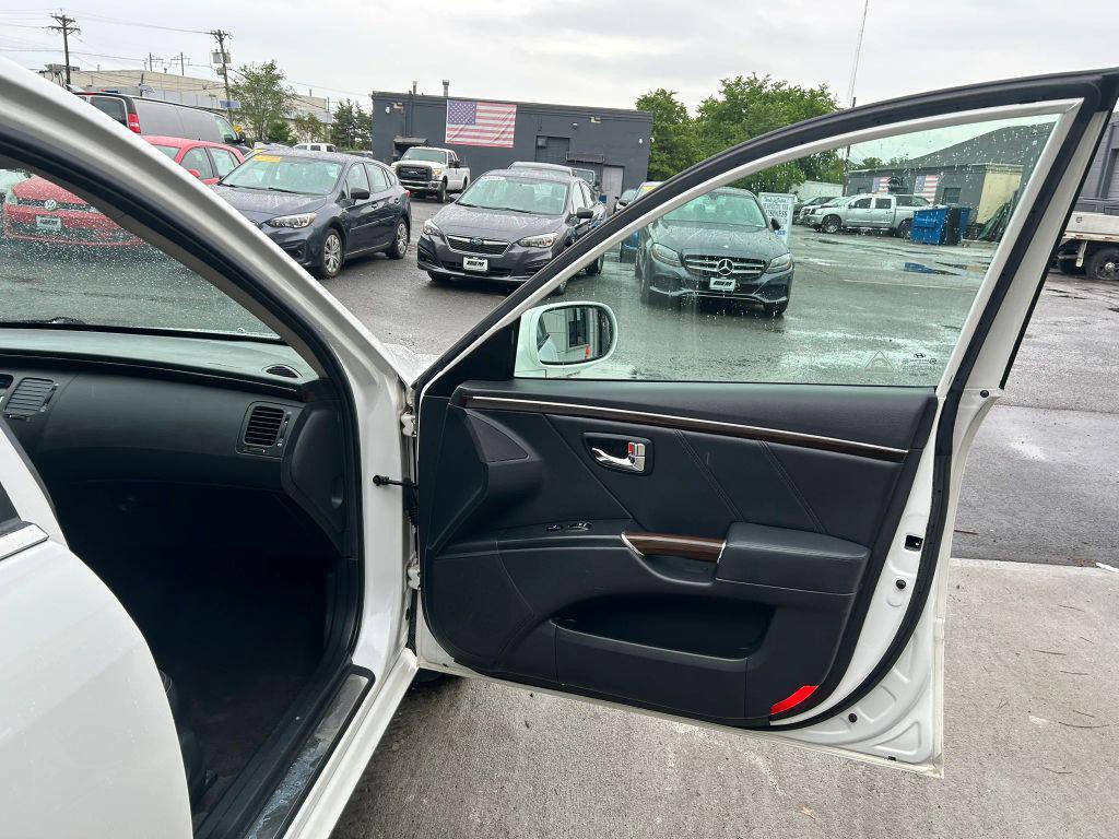 used 2009 Hyundai Azera car, priced at $7,495
