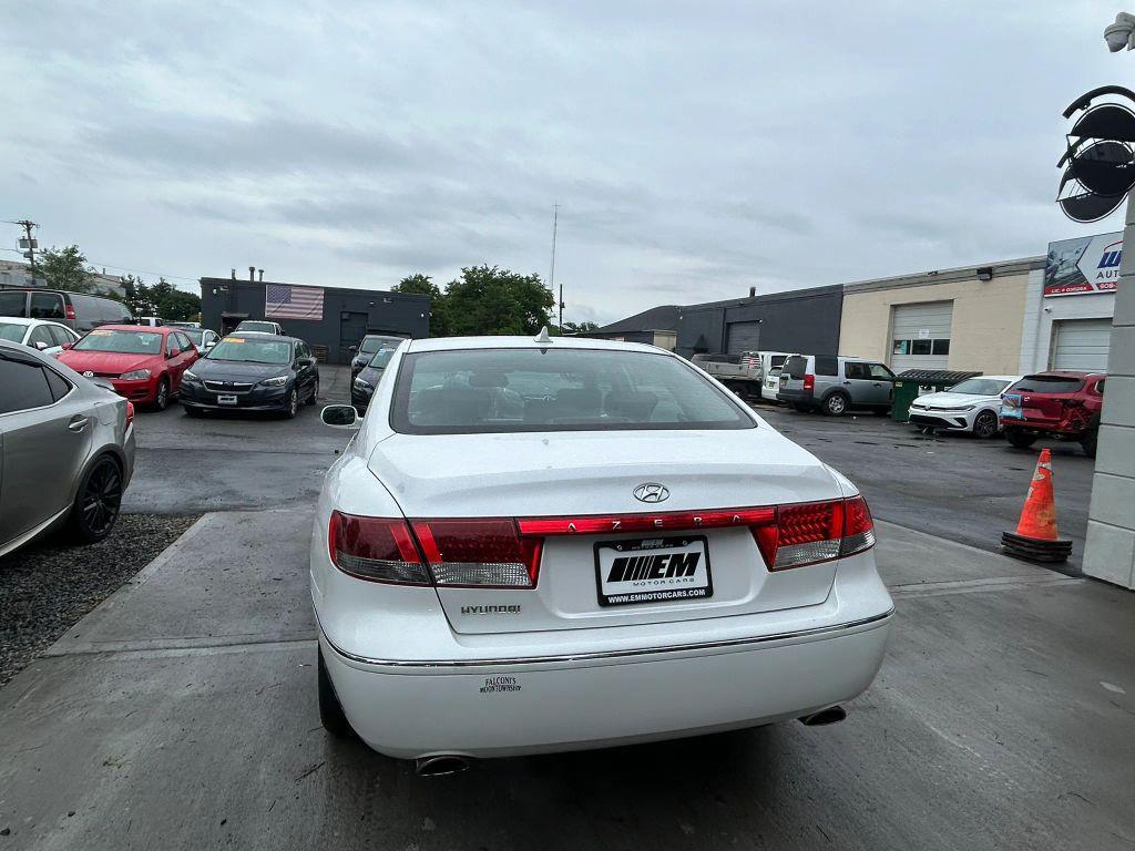 used 2009 Hyundai Azera car, priced at $7,495