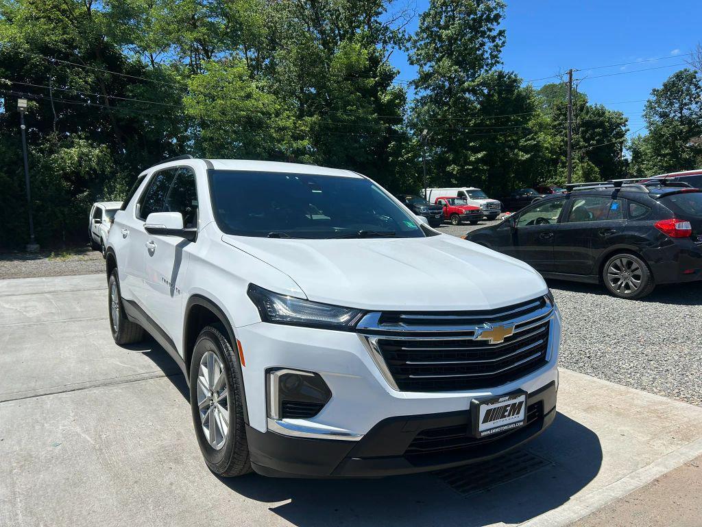 used 2023 Chevrolet Traverse car, priced at $22,495