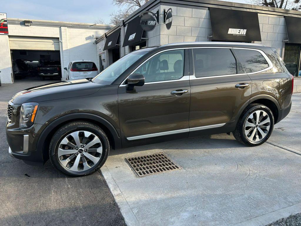 used 2021 Kia Telluride car, priced at $16,395