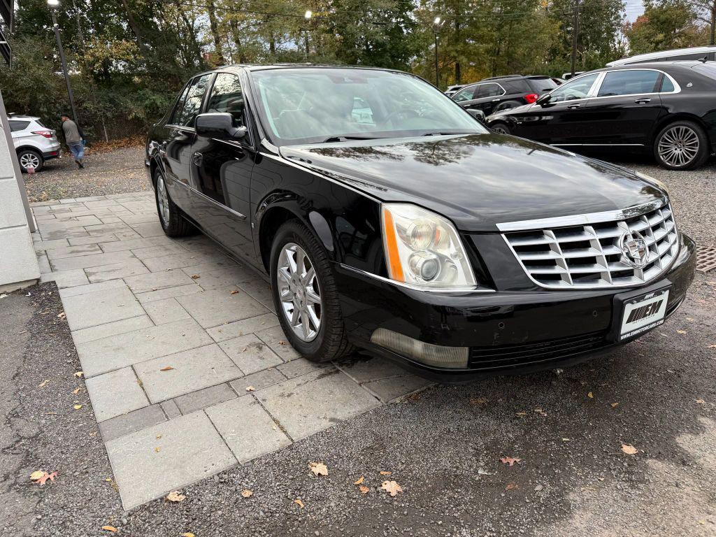 used 2009 Cadillac DTS car, priced at $7,295