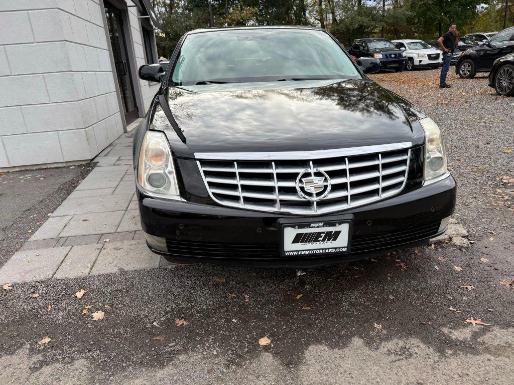 used 2009 Cadillac DTS car, priced at $7,295