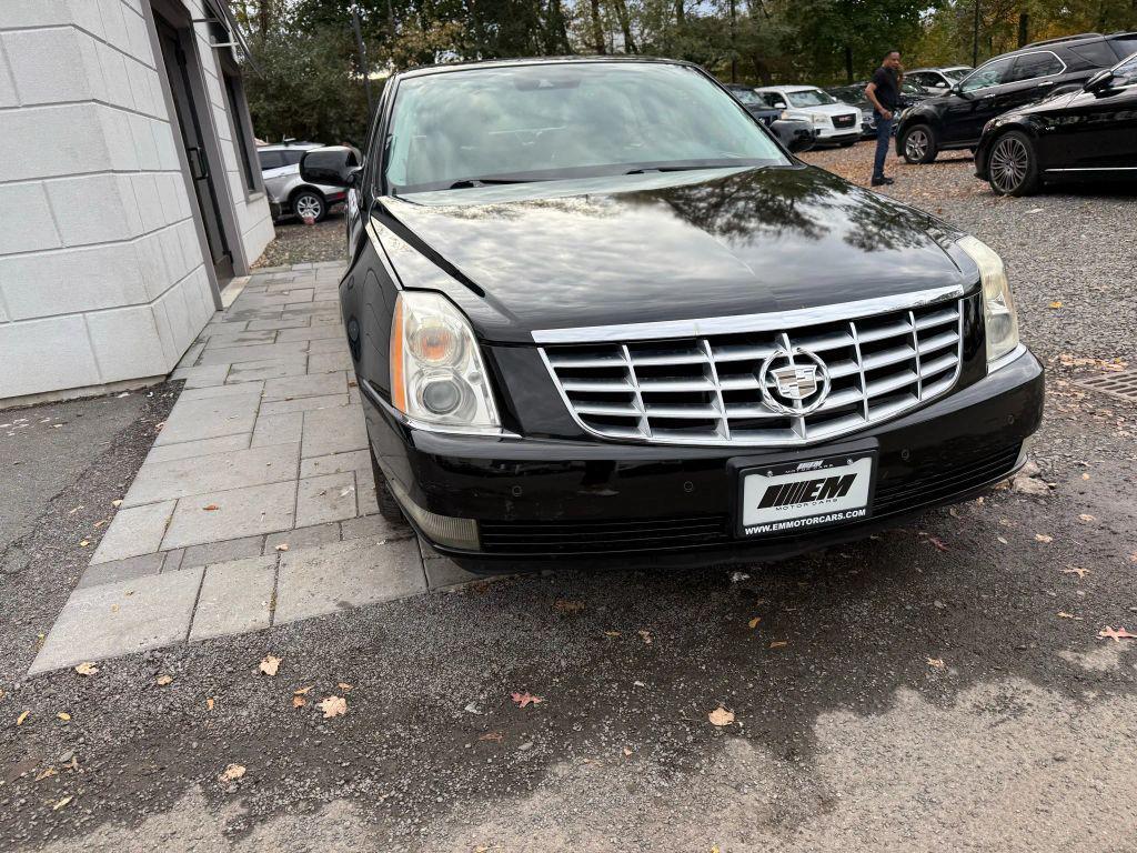 used 2009 Cadillac DTS car, priced at $7,295