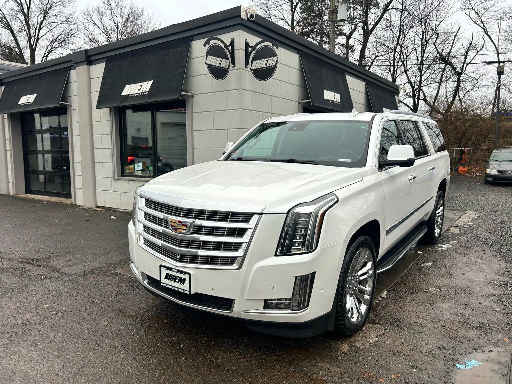 used 2020 Cadillac Escalade ESV car, priced at $22,995