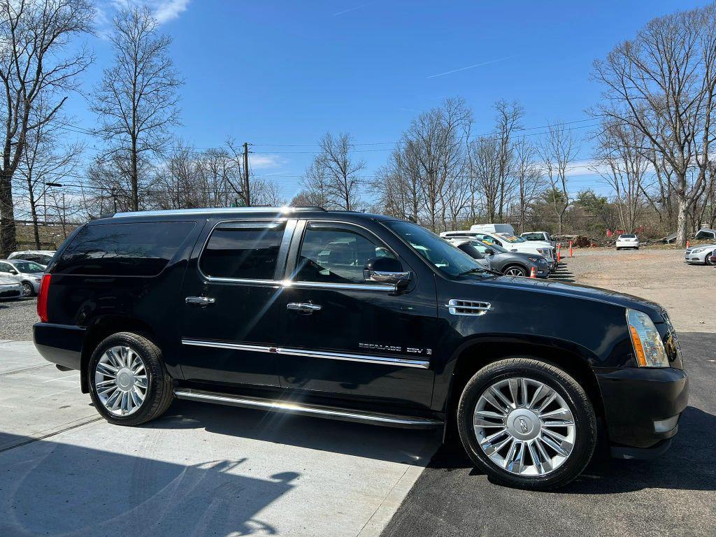 used 2008 Cadillac Escalade ESV car, priced at $6,495