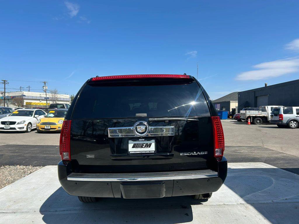 used 2008 Cadillac Escalade ESV car, priced at $6,495