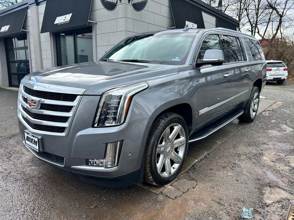 used 2019 Cadillac Escalade ESV car, priced at $21,995