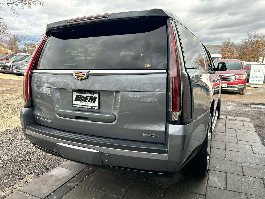 used 2019 Cadillac Escalade ESV car, priced at $21,995