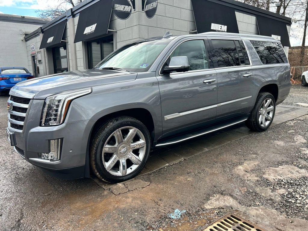 used 2019 Cadillac Escalade ESV car, priced at $21,995
