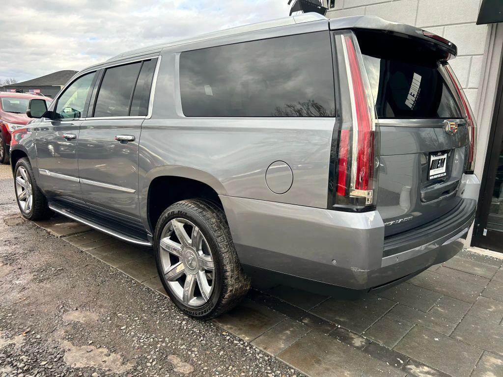 used 2019 Cadillac Escalade ESV car, priced at $21,995