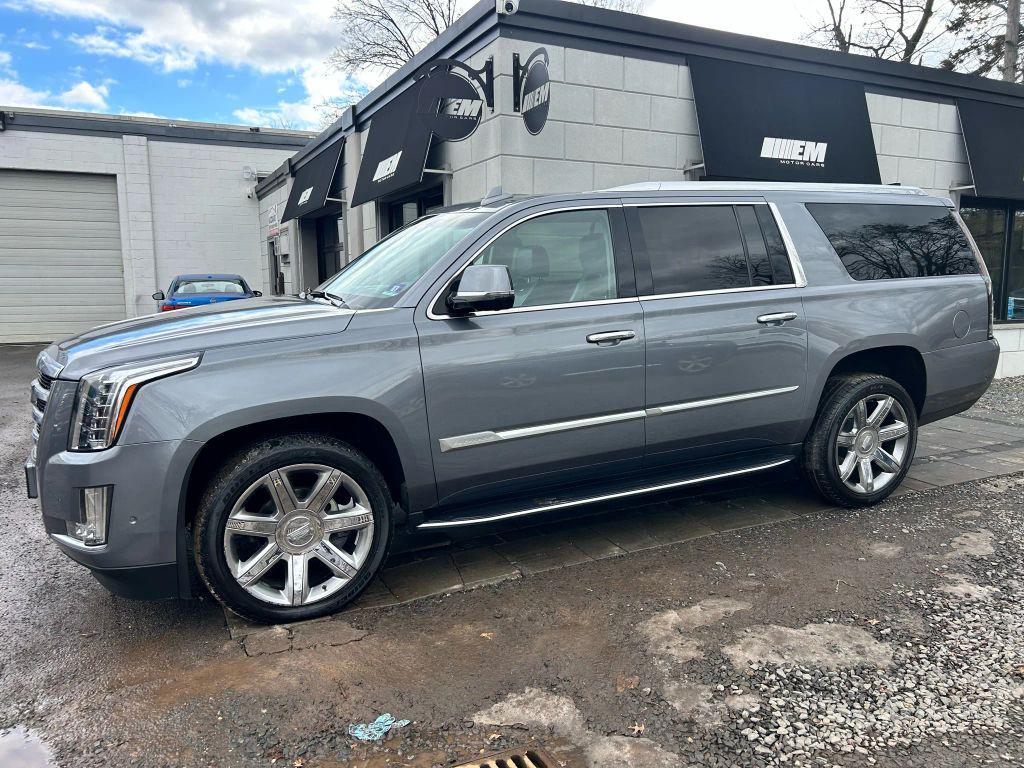 used 2019 Cadillac Escalade ESV car, priced at $21,995