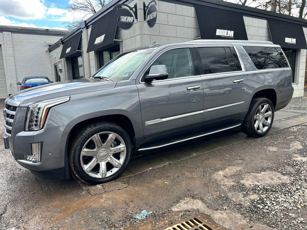 used 2019 Cadillac Escalade ESV car, priced at $21,995