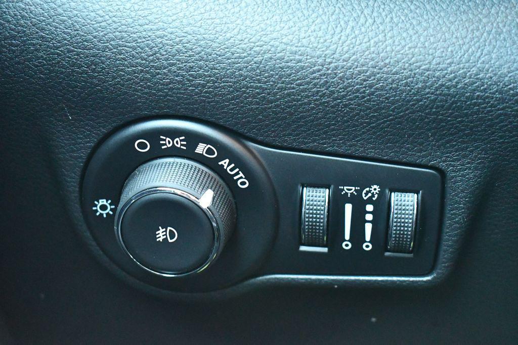 new 2026 Jeep Compass car, priced at $28,282