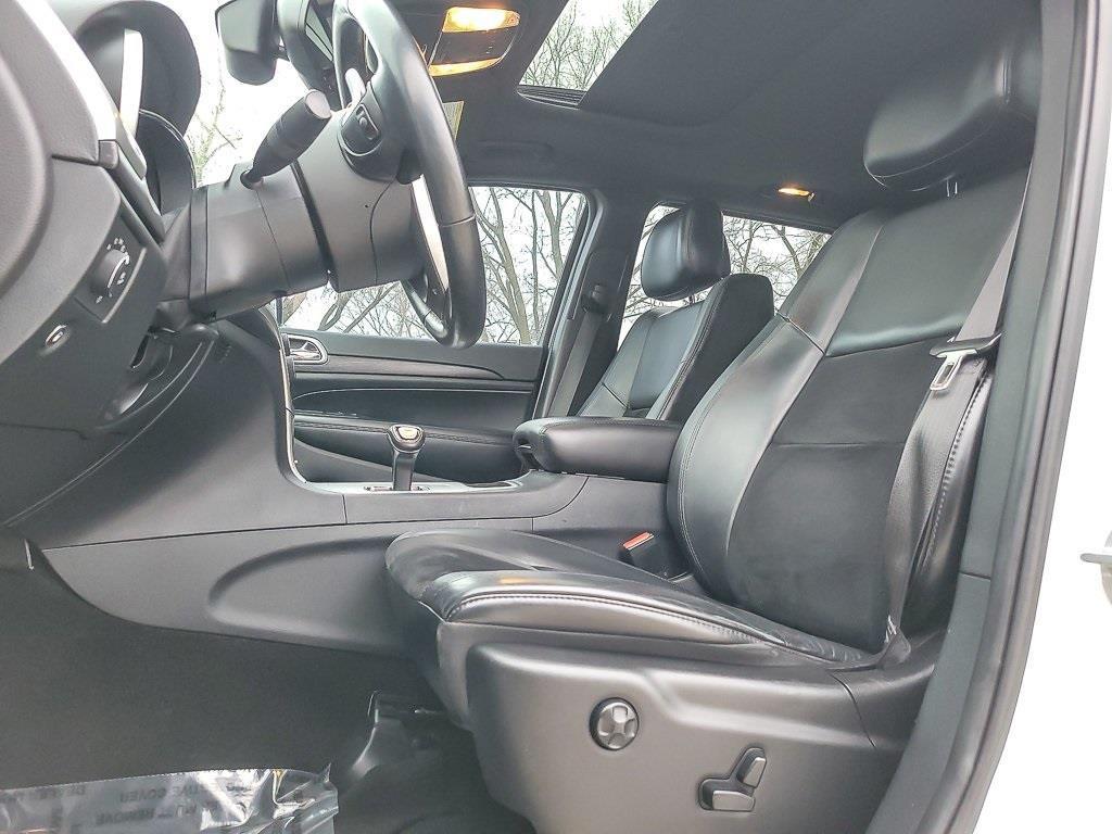 used 2015 Jeep Grand Cherokee car, priced at $11,822