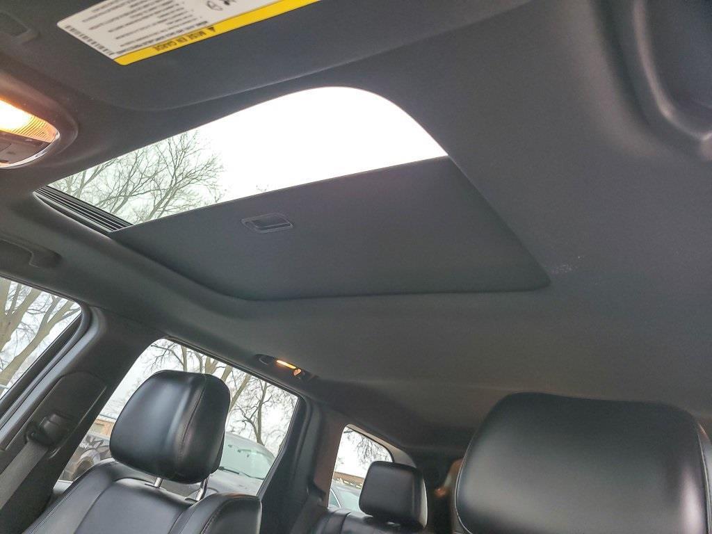 used 2015 Jeep Grand Cherokee car, priced at $11,822