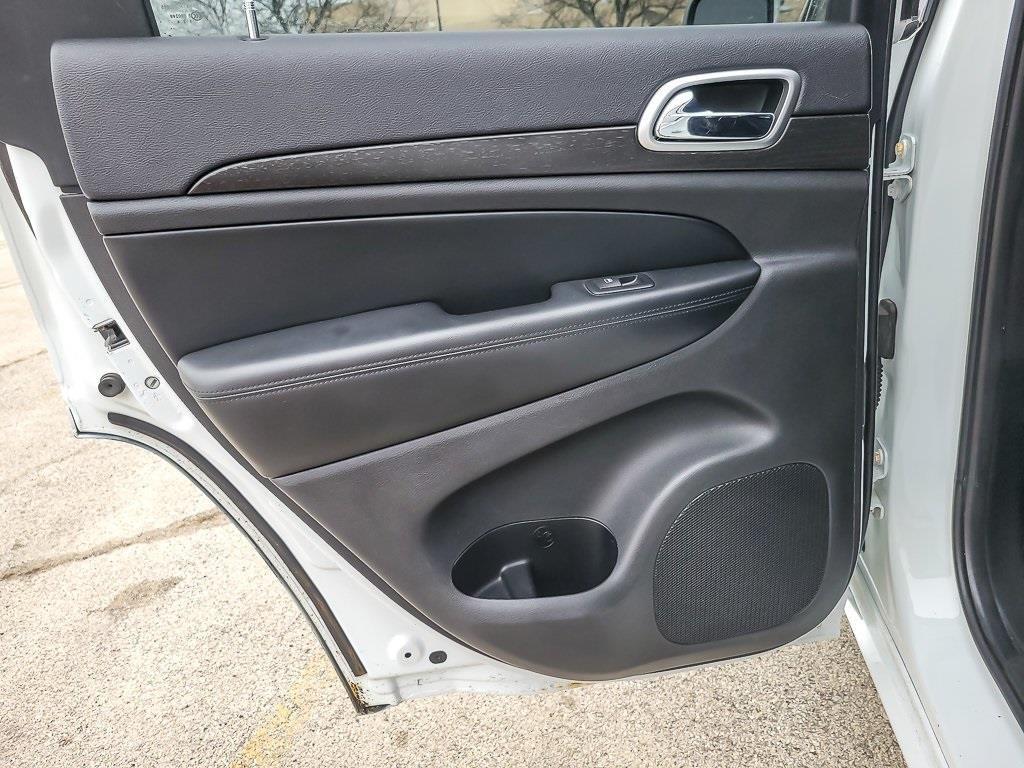 used 2015 Jeep Grand Cherokee car, priced at $11,822