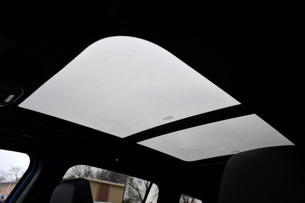 new 2026 Jeep Cherokee car, priced at $44,990