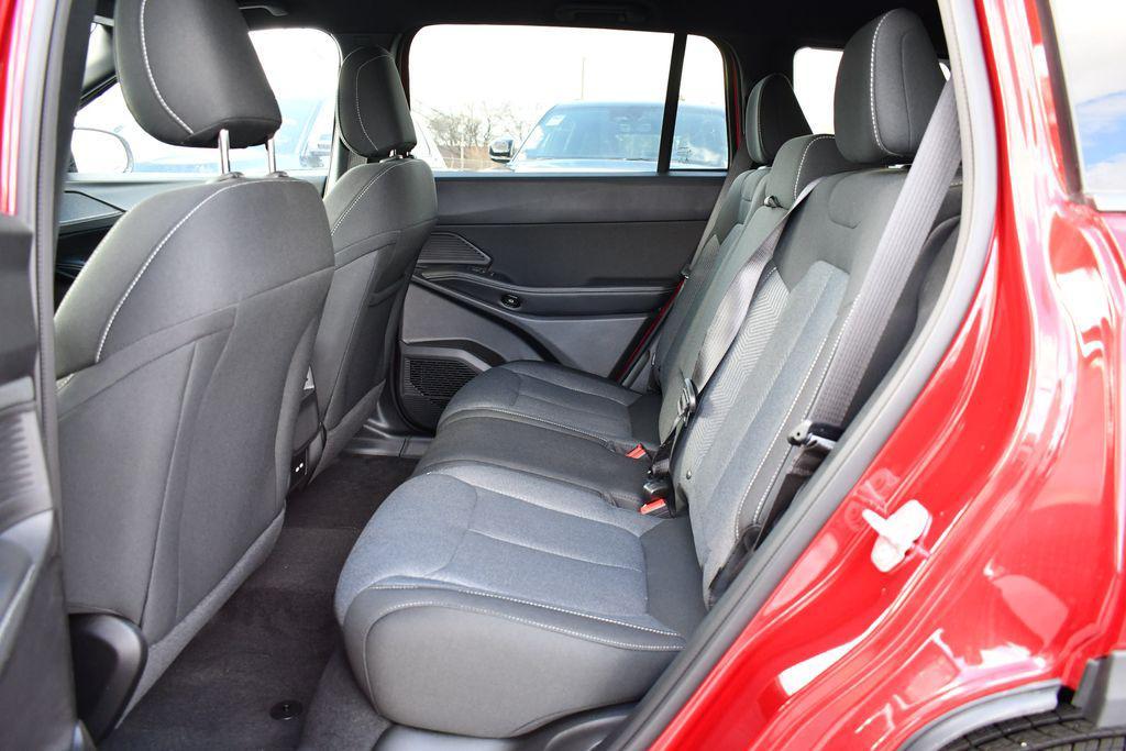 new 2026 Jeep Cherokee car, priced at $39,490