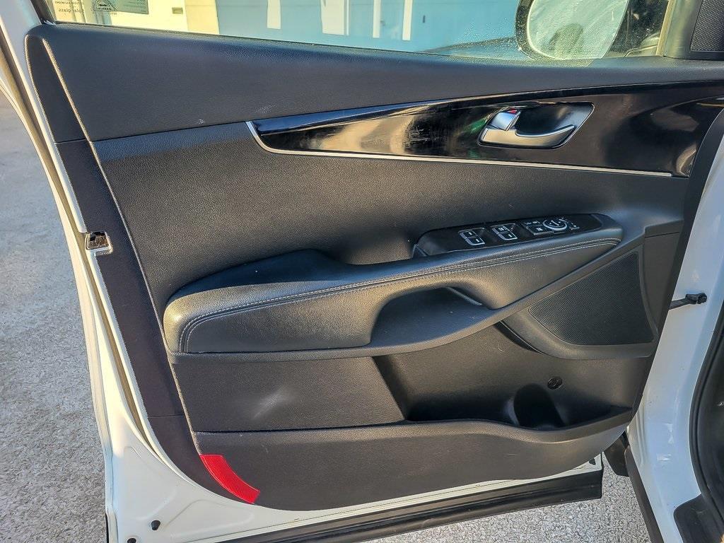 used 2018 Kia Sorento car, priced at $8,863