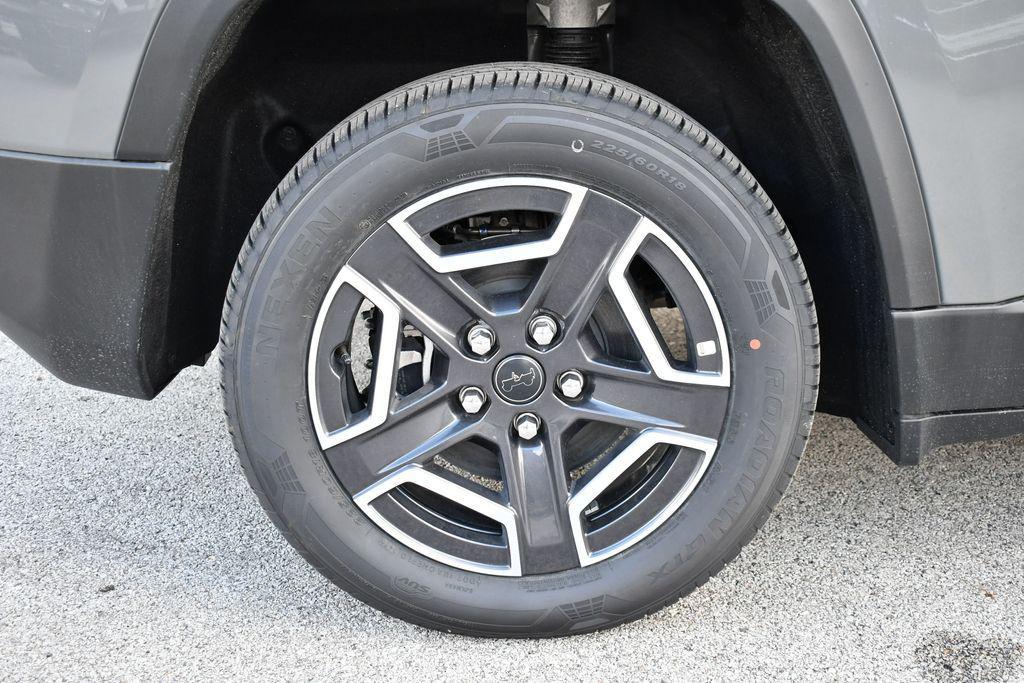 new 2026 Jeep Cherokee car, priced at $44,180