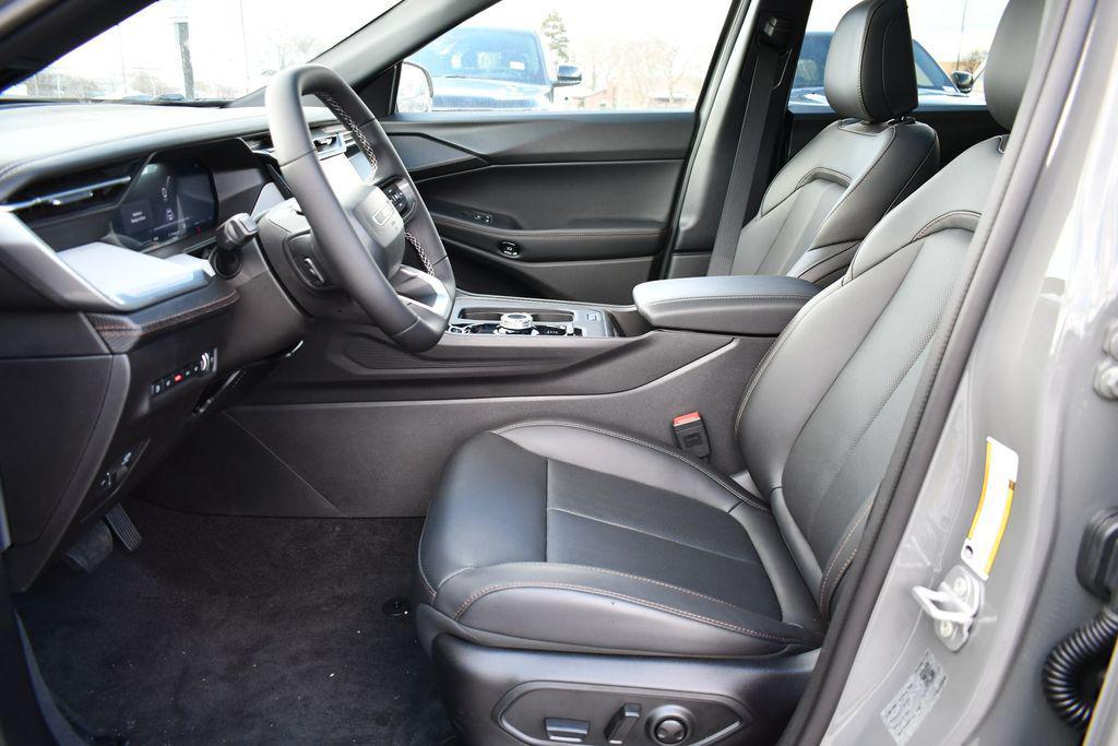 new 2026 Jeep Cherokee car, priced at $44,180