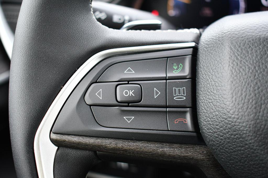 new 2026 Jeep Grand Cherokee car, priced at $44,859