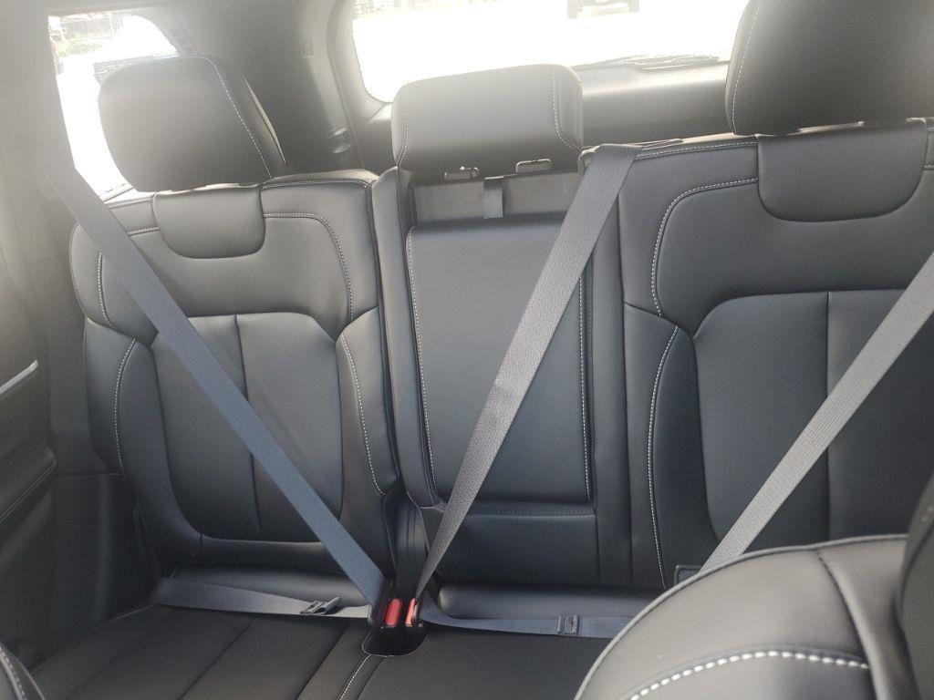 used 2025 Jeep Grand Cherokee car, priced at $40,180