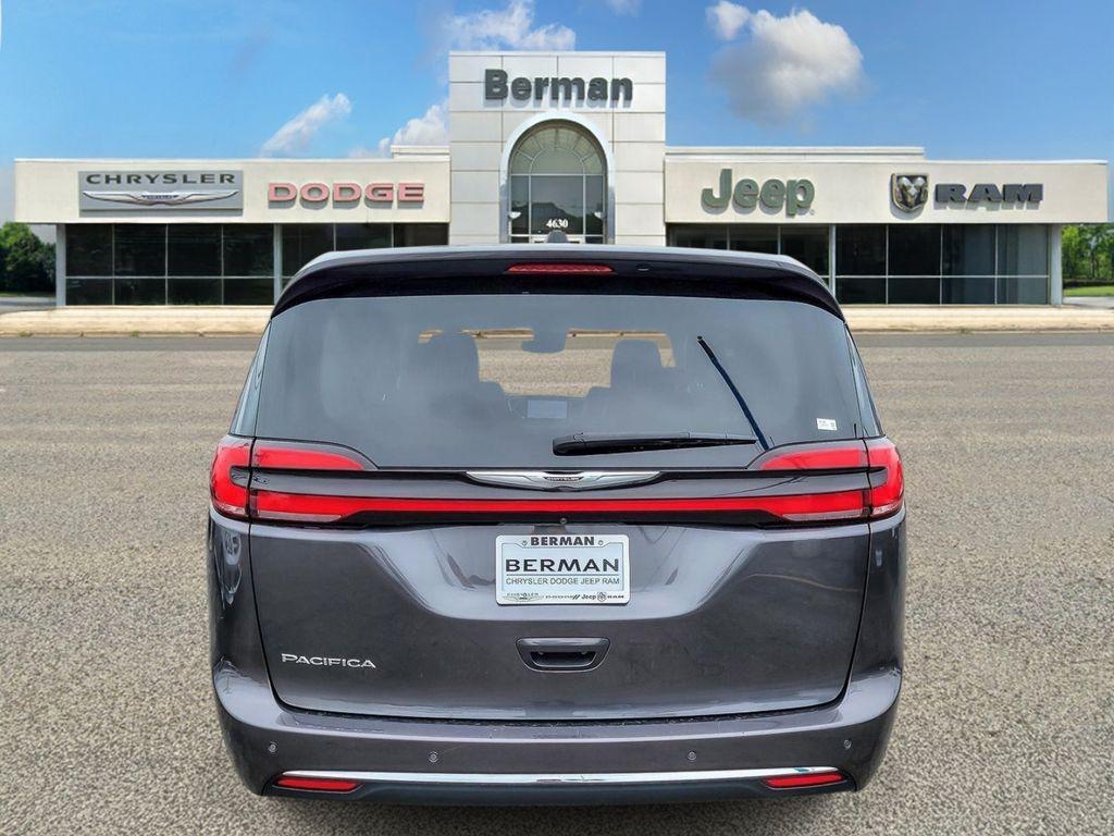 used 2023 Chrysler Pacifica car, priced at $22,393