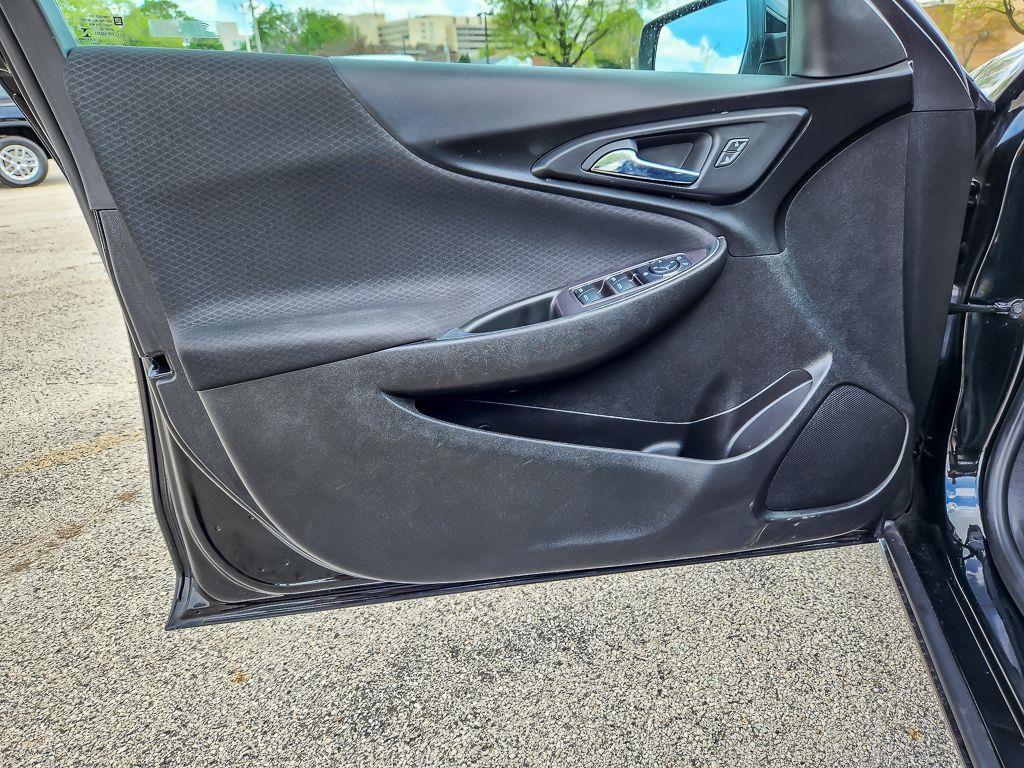 used 2022 Chevrolet Malibu car, priced at $15,614