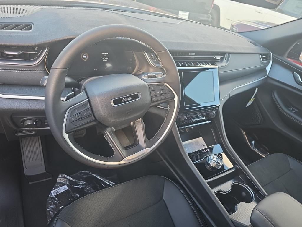 new 2025 Jeep Grand Cherokee L car, priced at $43,852