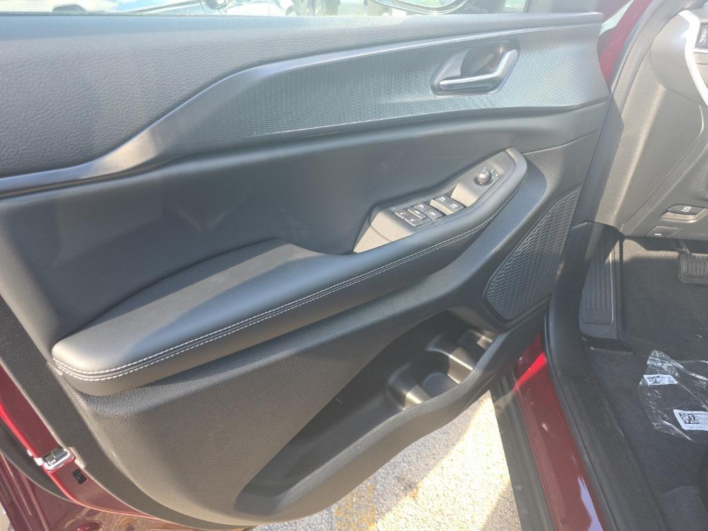 new 2025 Jeep Grand Cherokee L car, priced at $43,852