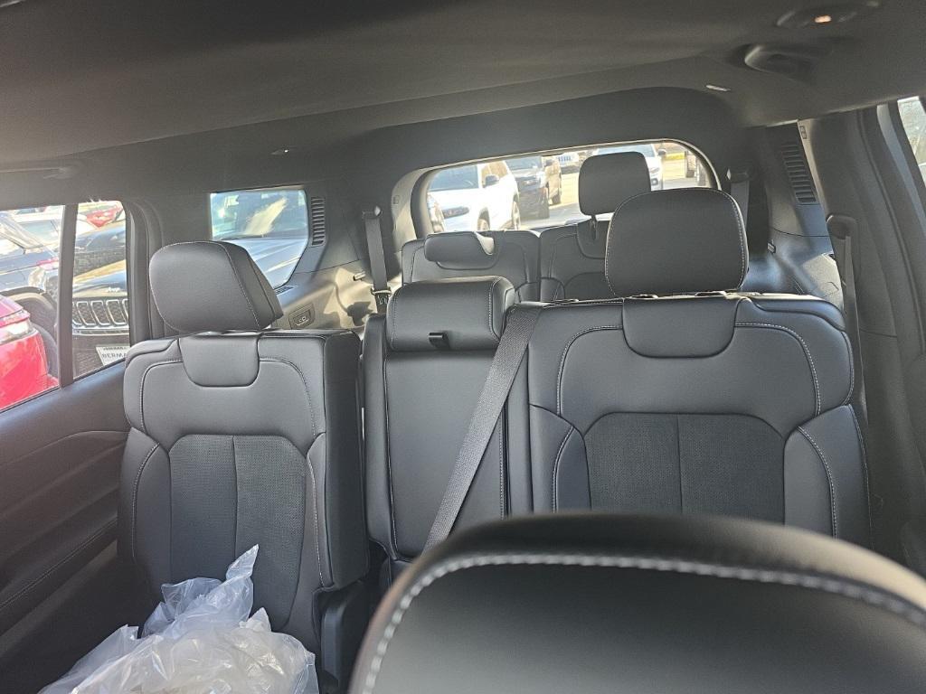 new 2025 Jeep Grand Cherokee L car, priced at $43,852