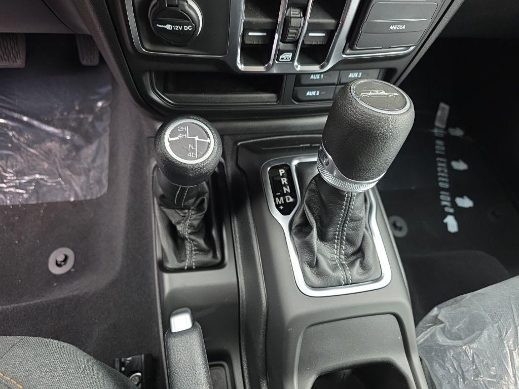 new 2026 Jeep Gladiator car, priced at $46,713
