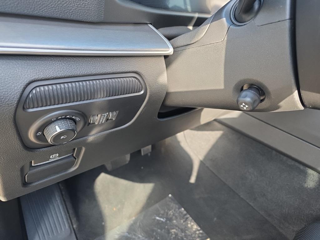 new 2025 Jeep Wagoneer car, priced at $68,904