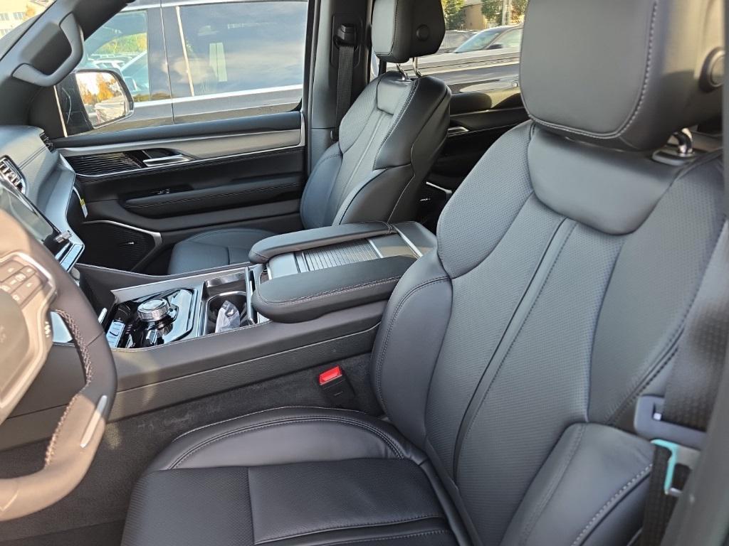 new 2025 Jeep Wagoneer car, priced at $68,904