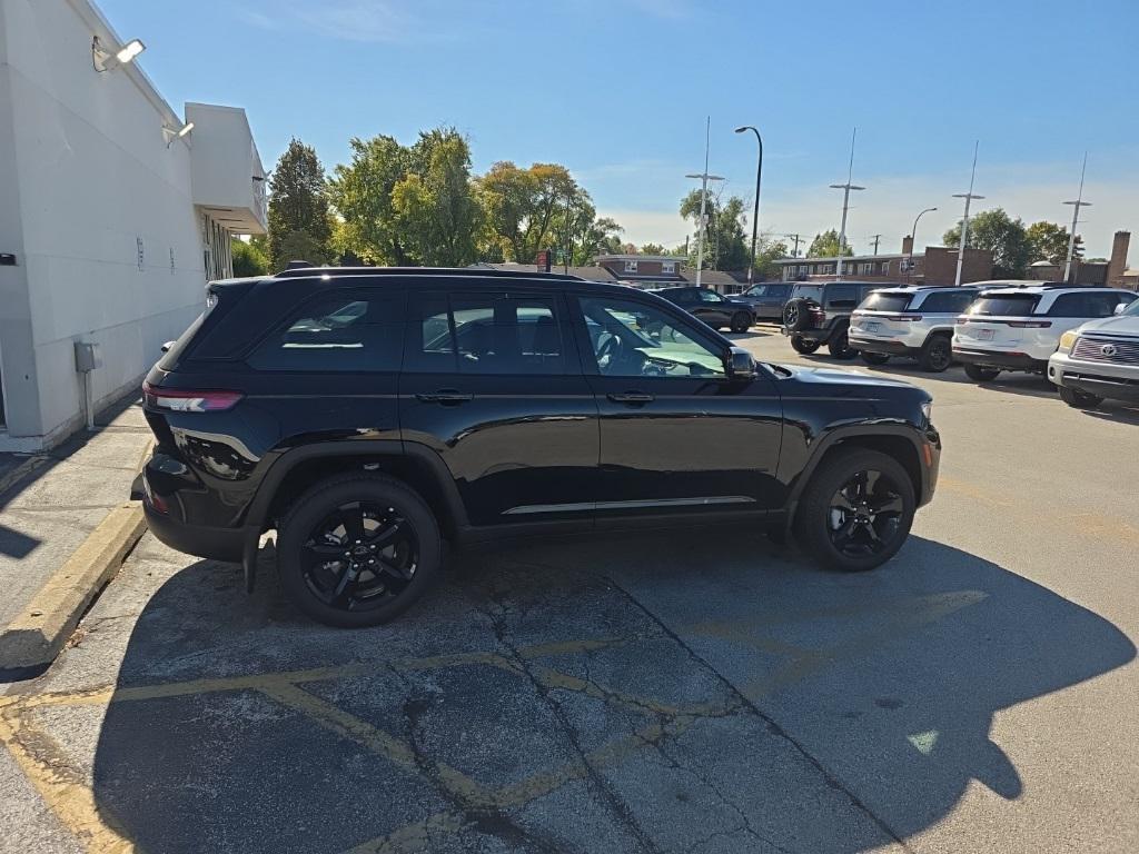 new 2025 Jeep Grand Cherokee car, priced at $45,851