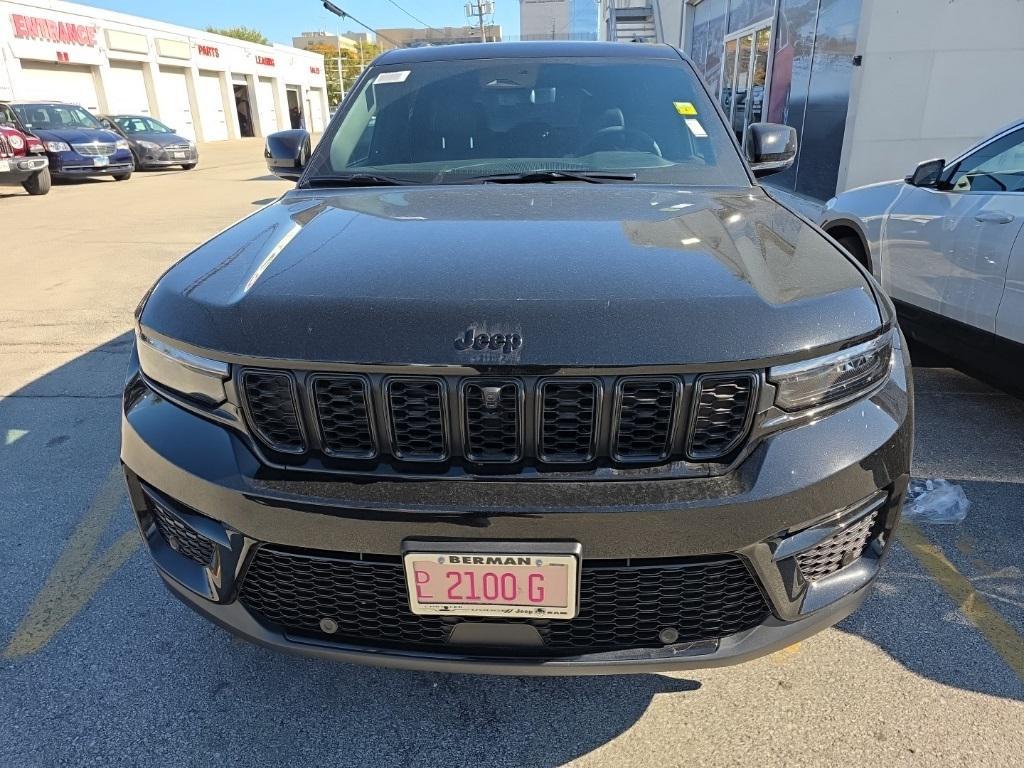 new 2025 Jeep Grand Cherokee car, priced at $45,851